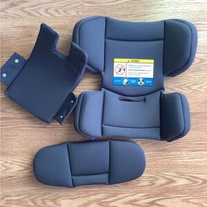 Nuna infant insert for Rava